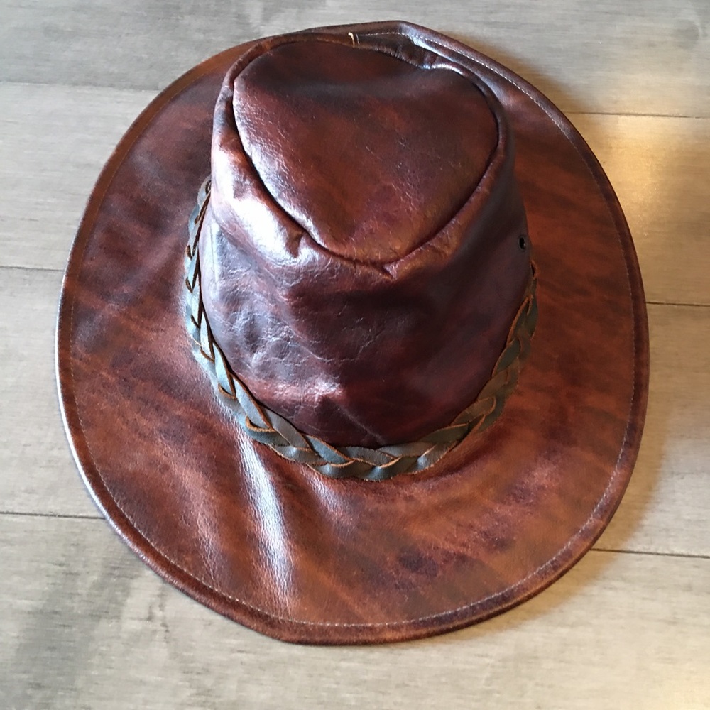 Leather crushable outback hat  L/58-59cm (23”) mint condition